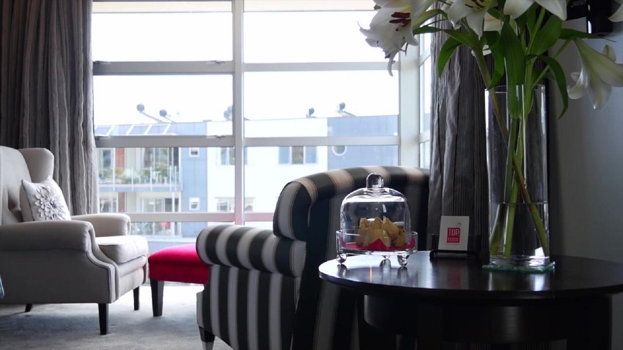 Top Floor Bed And Breakfast Paraparaumu Kültér fotó